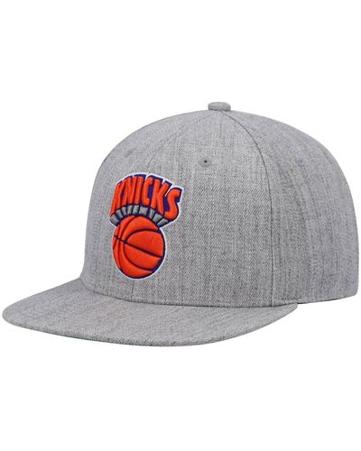Mitchell & Ness New York Knicks Hardwood Classics Team 2.0 Snapback Hat - Gray