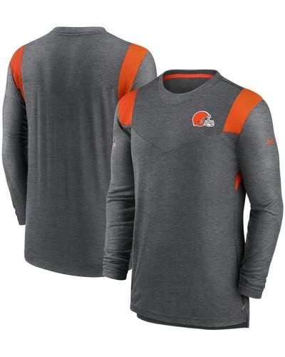 Men's Nike Brown Cleveland Browns Sideline Velocity Athletic Stack Performance T-Shirt Size: Small