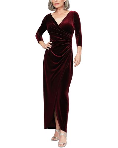 Alex Evenings Petite Velvet Side-ruched 3/4-sleeve Gown - Red
