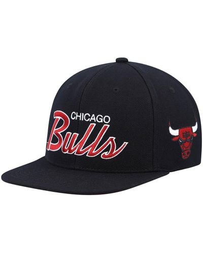 Mitchell & Ness Chicago Bulls Hardwood Classics Script 2.0 Snapback Hat - Black