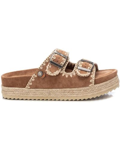 Xti Suede Flat Sandals By - Brown