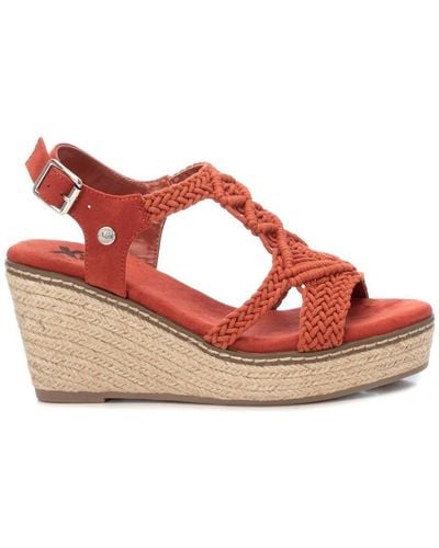Xti Jute Wedge Sandals By - Red