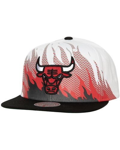 Mitchell & Ness Chicago Bulls Hot Fire Snapback Hat - Red