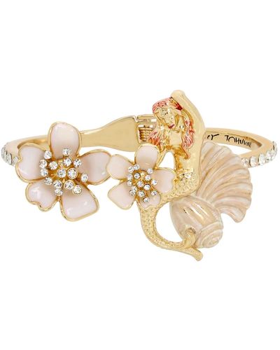 Betsey Johnson Faux Stone Mermaid Shell Bangle Bracelet - White