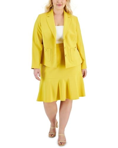 Le Suit Plus Size Crepe Three-button Flounce-skirt Suit - Yellow