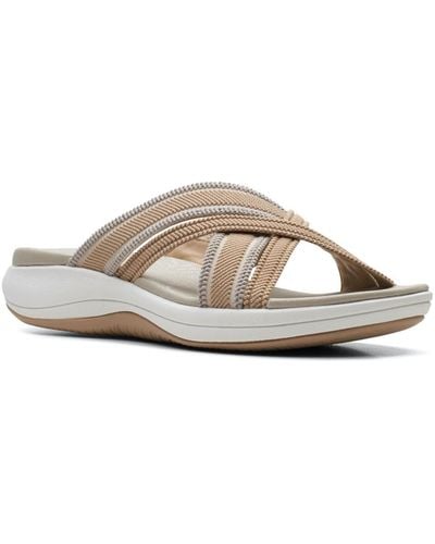 Clarks Cloudsteppers Mira Isle Sandals - Natural