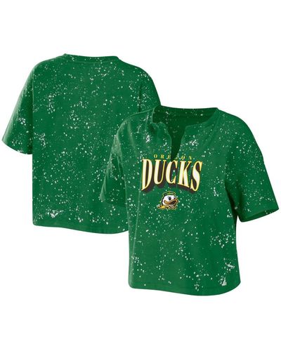 WEAR by Erin Andrews Oregon Ducks Bleach Wash Splatter Cropped Notch Neck T-shirt - Green