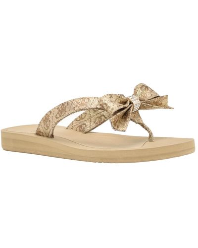 Guess Tuta Low Embellished Bow Molded Flip Flops - White