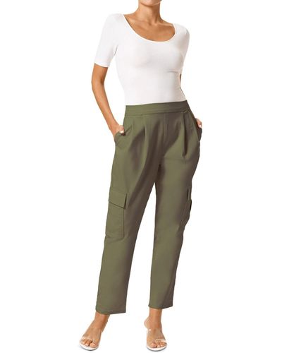 Hue Chinosoft Pleated Tapered Cargo Pants - Green