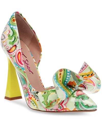 Betsey Johnson Nobble-p Floral Sculpted Bow Pumps - Green