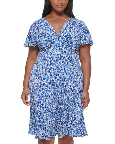 Jessica Howard Plus Size Printed V-neck Short-sleeve Dress - Blue