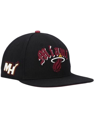 Pro Standard Miami Heat Old English Snapback Hat - Black