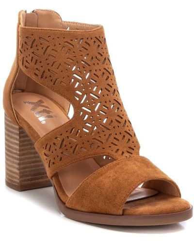 Xti Suede Sandals By - Brown