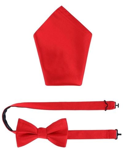 Trafalgar Sutton Solid Color Silk Bowtie And Pocket Square Combo - Red