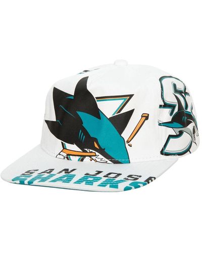 Mitchell & Ness White Vancouver Grizzlies Hardwood Classics In Your Face  Deadstock Snapback Hat for Men