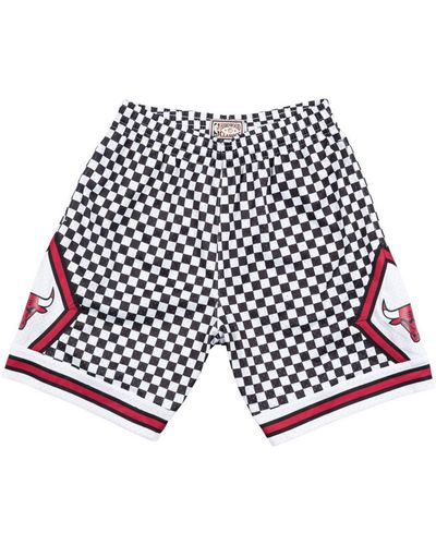 Mitchell & Ness Chicago Bulls Checkerboard Swingman Shorts - Multicolor