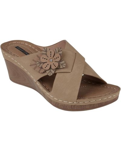 Gc Shoes Selly Flower Wedge Sandals - Brown
