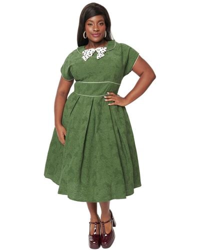 Unique Vintage Plus Size Peter Pan Collar Pleated Swing Dress - Green