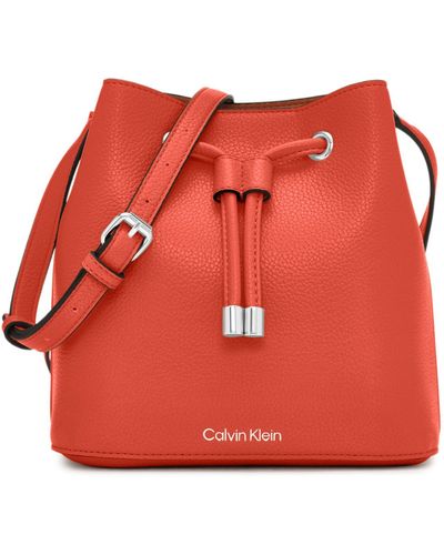 Calvin Klein Gabrianna Mini Bucket - Multicolor