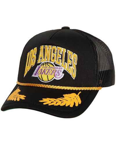 Mitchell & Ness Black Los Angeles Lakers Hardwood Classics Gold Leaf Mesh Trucker Snapback Hat