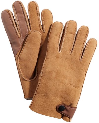 UGG Sheepskin Tech Gloves - Brown