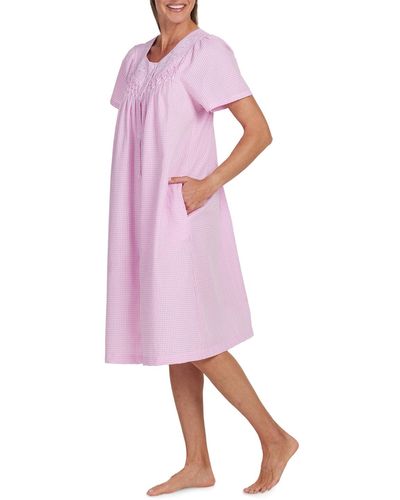 Miss Elaine Plus Size Embroidered Short Grip Robe - Pink