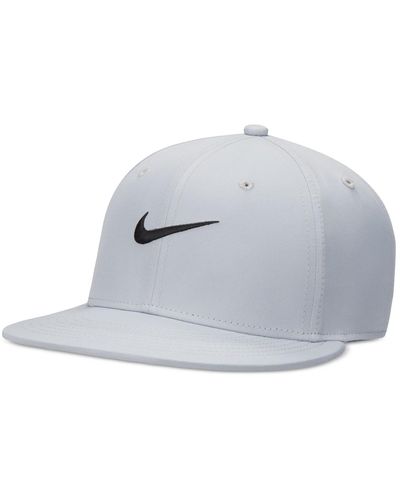 Nike Pro Logo Embroidered Snapback Cap - Metallic