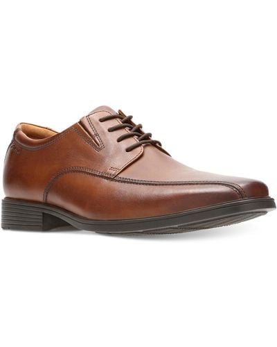 Clarks Tilden Walking Shoes - Brown