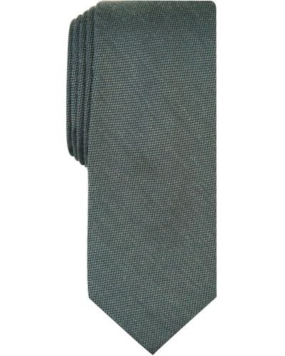 BarIII Dunbar Solid Slim Tie - Green