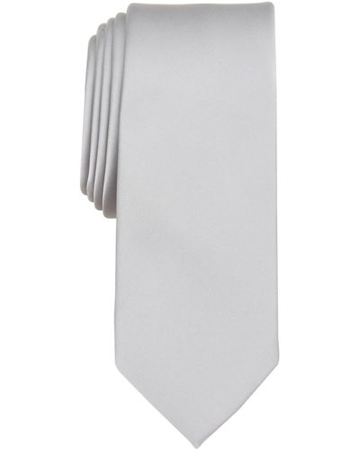 BarIII Logan Solid Skinny Tie - White