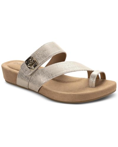 Giani Bernini Rilleyy Memory Foam Footbed Flat Sandals - Metallic