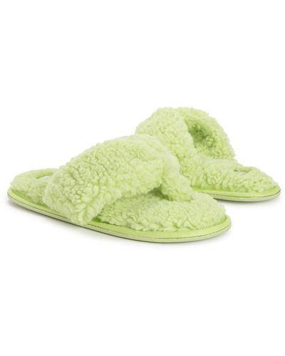 Green Muk Luks Flats and flat shoes for Women | Lyst