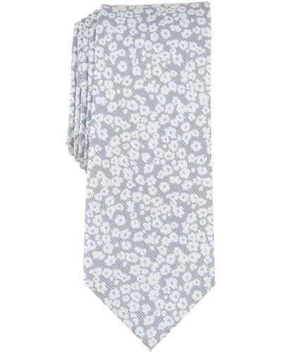 BarIII Brennan Floral Tie - White