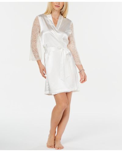 Linea Donatella Ivory Lace-back Short Wrap Robe Lingerie - White