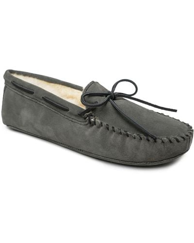 Gray shop minnetonka moccasins