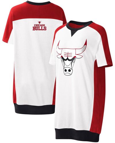 G-III 4Her by Carl Banks Chicago Bulls Free Throw T-shirt Dress - Red
