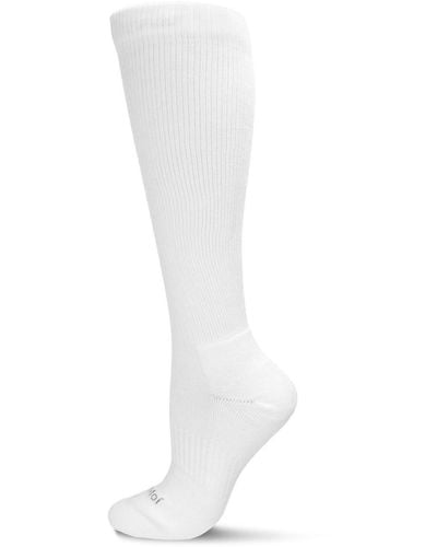 Memoi Classic Athletic Cushion Sole Knee High Cotton Blend 15-20mmhg Graduated Compression Socks - White