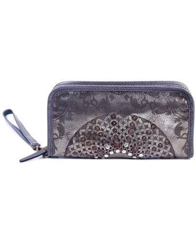 Old Trend Mola Leather Clutch - Metallic