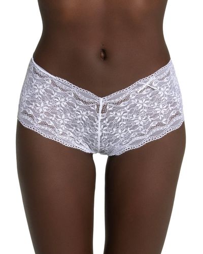 Leonisa Seamless Brazilian Panties for Women - No Show Thong Underwear  Beige : : Clothing, Shoes & Accessories
