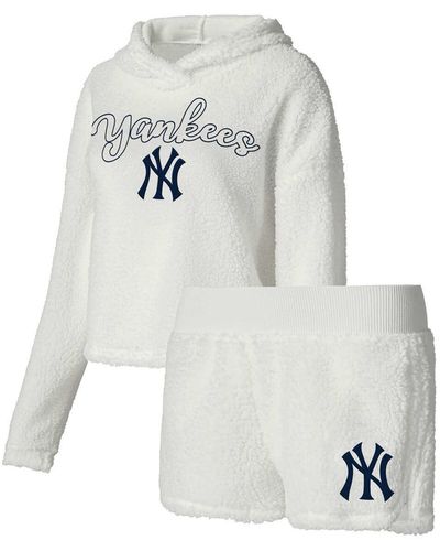 Concepts Sport New York Yankees Fluffy Hoodie Top And Shorts Sleep Set - White