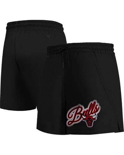 Pro Standard Chicago Bulls Script Woven Shorts - Black
