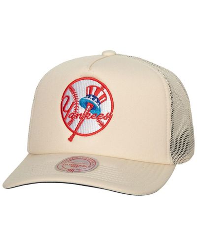 Mitchell & Ness New York Yankees Cooperstown Collection Evergreen Adjustable Trucker Hat - White