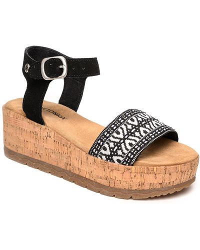 Minnetonka Patrice Ankle Strap Wedge Sandal - Black