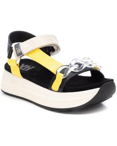 Xti Platform Sandals By - White