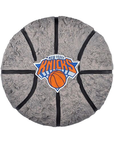 FOCO New York Knicks Ball Garden Stone - Gray