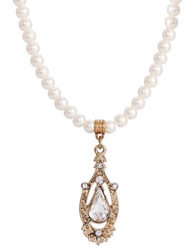 2028 Imitation Pearl Crystal Pendant Necklace - Metallic