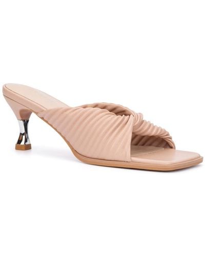 TORGEIS Passion Sandals - Pink