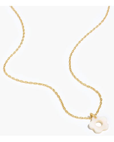 MW Retro Daisy Mother Of Pearl Pendant Necklace - Metallic