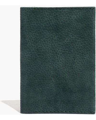 MW The Leather Passport Case - Green