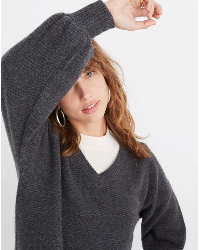 MW Cashmere V-neck Bubble-sleeve Sweater - Black